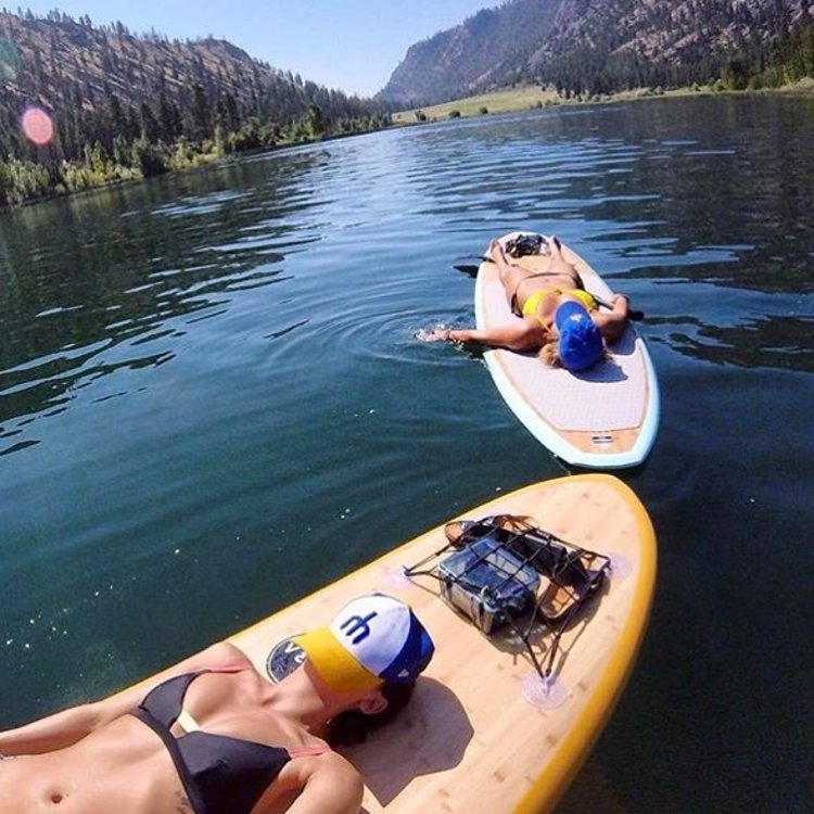PaddleSurf's tweet photo. There's nothing wrong with pausing your adventure to catch a couple rays. #relaxed #SUP #vesl https://t.co/7ObGxFFQeL