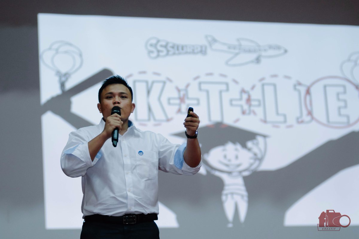 kfkutm's tweet photo. Sharing session with UTM's Icons at Dewan Sultan Iskandar
.
.
@twt_utm
#utmawesome #utmsteady #utmsanjunganbangsa #iamUTM #utmjb #kfkutm https://t.co/OimYjMX1HA