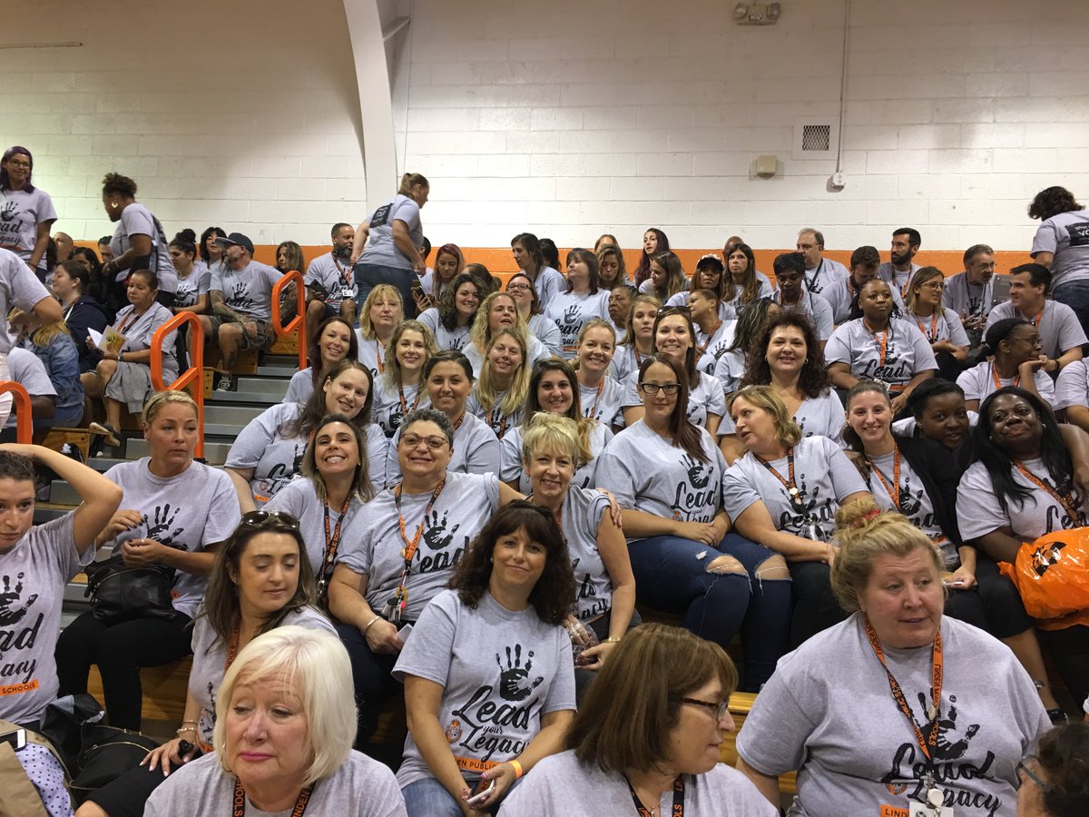 School_5_Linden's tweet photo. #LeadyourLegacy #LPSlaunch @LPSSupt https://t.co/nKIiDHnFzg