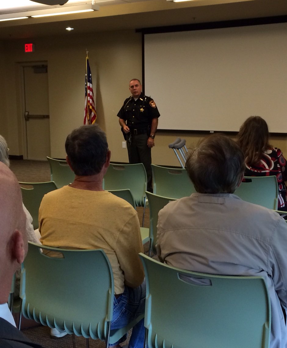 Now attdg the Coalition for Drug Free Brown County public mtg.Opiate addiction is an epidemic.We MUST educate kids!