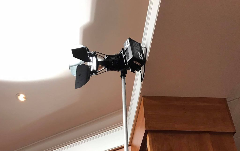 HiveLighting's tweet photo. Try our #wasp100c with a #battery 90wh will get you 1 hour plus! #litbhive https://t.co/7BFS2rDECX https://t.co/Ukg6aTL5tO