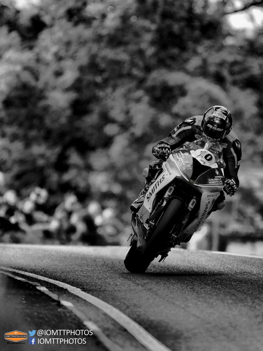 IOMTTPHOTOS's tweet photo. Another one for #WheelieWednesday  @peterhickman60 from @iom_tt 2017 #iomtt https://t.co/mwLau1Nfy4