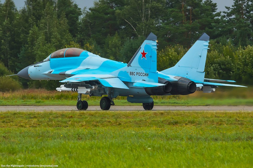  المقاتله الروسيه MiG-35 متعددة المهام  DJEctzkXgAAG-PC