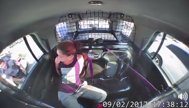 Watch: Texas suspect slips out of cuffs and back seat to steal police car and lead officers on chase dallasnews.com/news/texas/201… via <a href="/dallasnews/">Dallas Morning News</a>