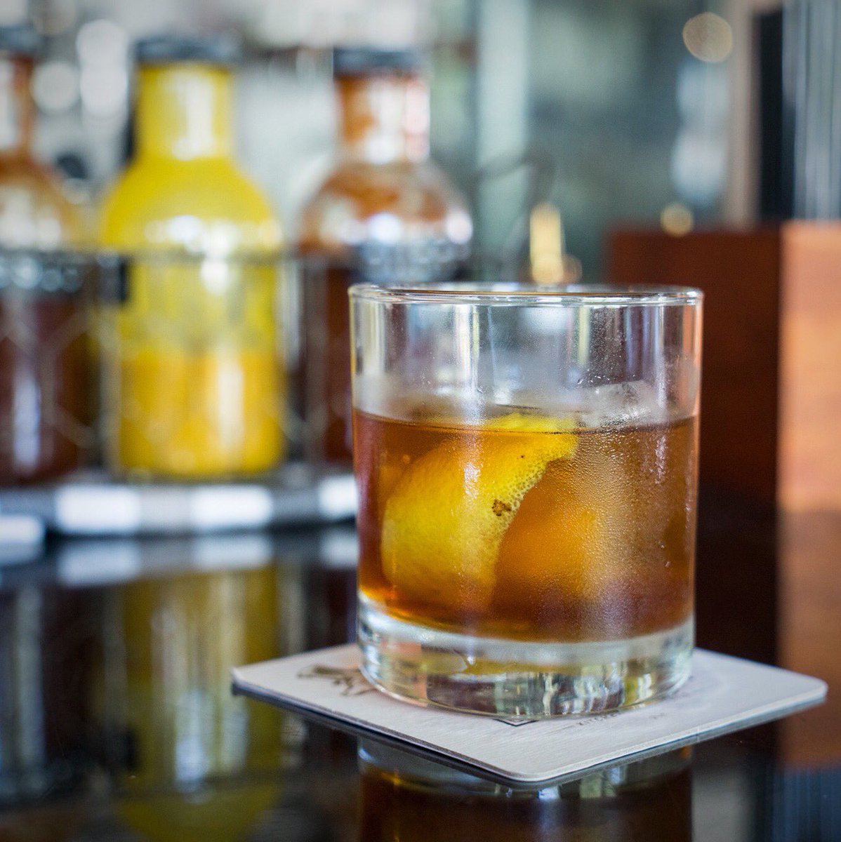 Properdtsp's tweet photo. Who's in need of a #WhiskeyWednesday this week? 🙋‍♂️ 
$5 Old Fashioneds, Juleps &amp; Weekly Features, starting at 7 PM 🥃 #ProperDTSP https://t.co/SqifwyPmL7