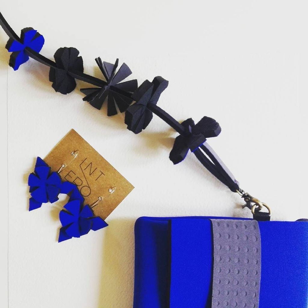interoelements's tweet image. Perfect match ⏺⏺⏺ #interoelements #bluepurse #earringshop #etsyseller #recycled #slowfashion #slowfashionblogger #… ift.tt/2wHD8x0