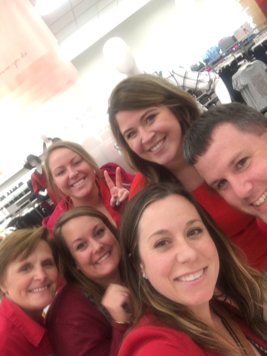 I'm pumped to see another #breakthrough at T1771 today! @Delaine_T1113 and team are committed to a modern shopping experience!