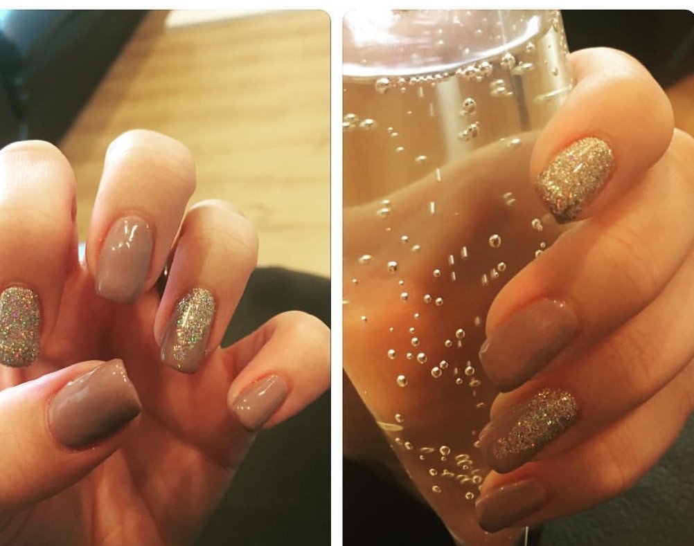 Salon_Beauty1's tweet photo. #nails #opigelcolour  #magpieglitter #mic https://t.co/Go1iCa75Ho