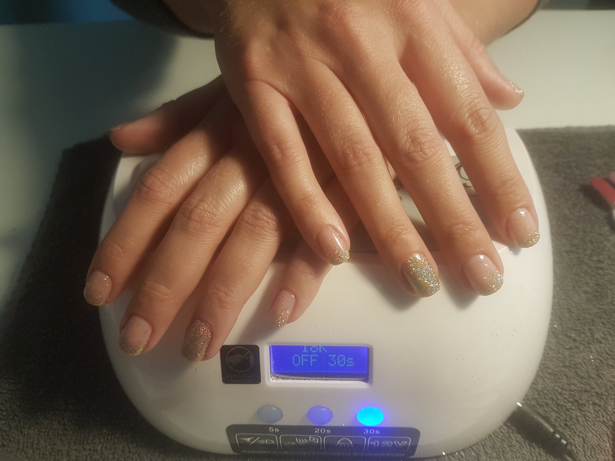 Salon_Beauty1's tweet photo. #nails #opigelcolour  #magpieglitter #mic https://t.co/Go1iCa75Ho