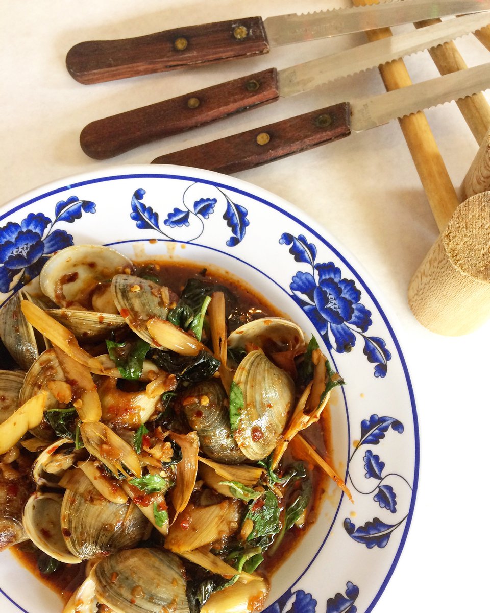 Come jam with these chili jam clams at our LATE NIGHT POPUP! Tomorrow <a href="/ChikoFRC/">CHIKO</a> 10p-12a! Also serving Friday &amp; Sat!