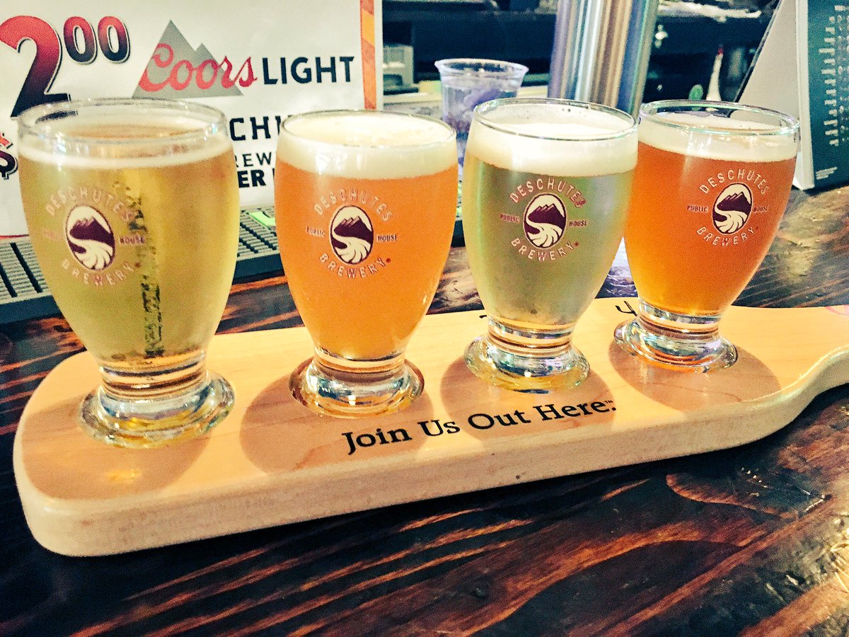 TheWebfootBar's tweet photo. Drink the rail!!! Start at one end 👉to the other w/Taster Trays!! 4 different (5oz) Beers $5.5 #WebfootWednesday #Deschutes https://t.co/uttaPNvmoq