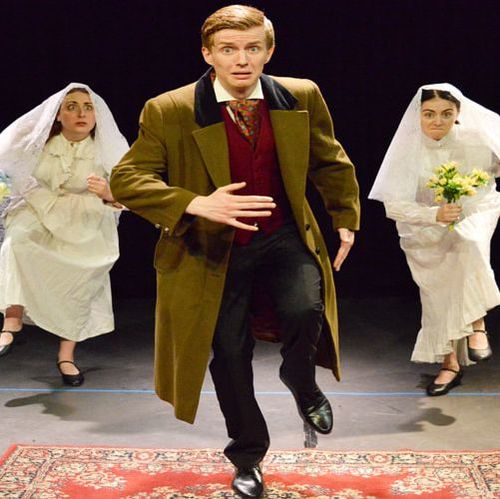 lambethfringe's tweet photo. Multi- award winning physical theatre co @rkungfoolery present ‘Cocooned in Kazan’ 5-7 Oct, 7pm @BreadandRosesTC https://t.co/MIa0QxlUsM https://t.co/lobaDVh8FU