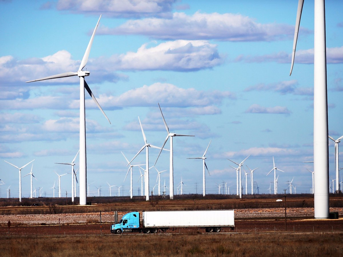 AxisRGWind's tweet image. #WindFarms in #Texas quickly get back to producing energy after #HurricaneHarvey. Read more: on.wsj.com/2gHLtaI