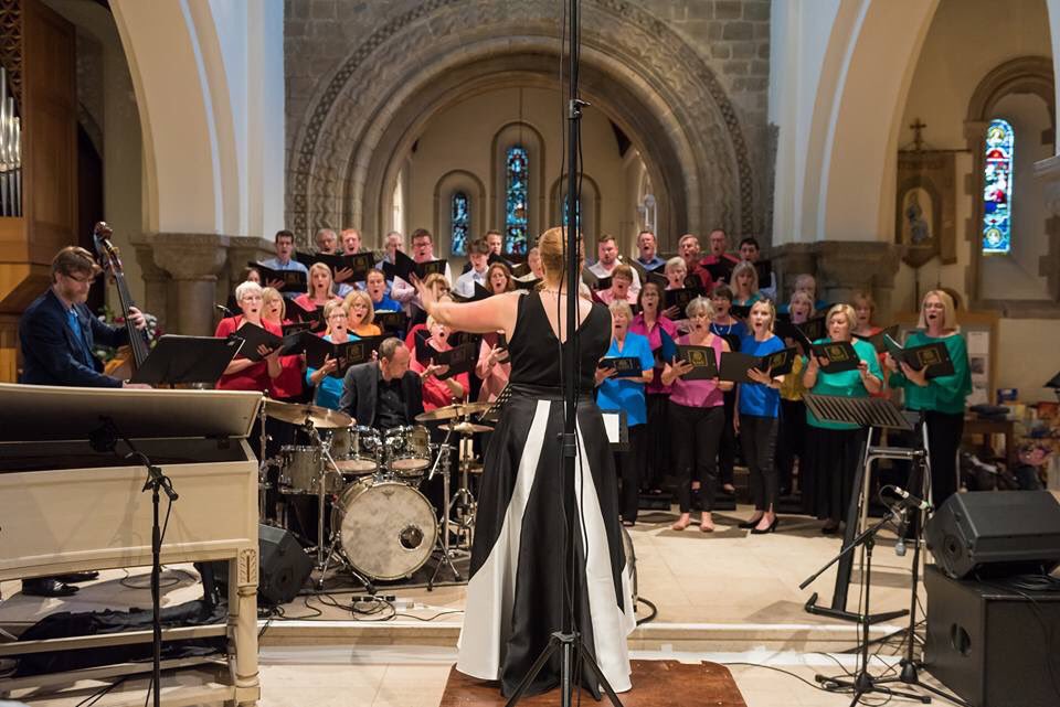 Going to tweet some photos from our summer concert of #massinblue with <a href="/WillToddReverb/">Will Todd Reverb</a>. #excitingtimes #jazzhands #luminosa #choir