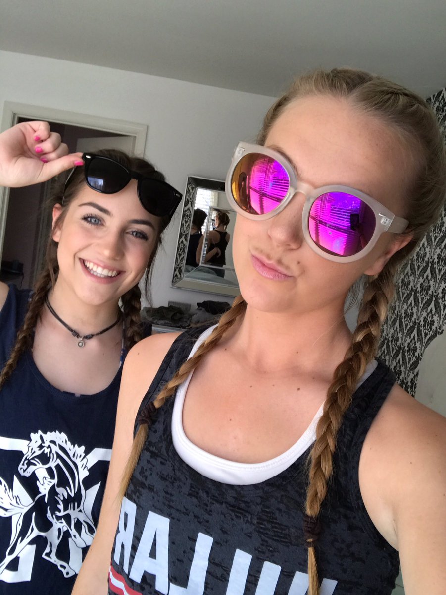 alexxpeduto's tweet photo. one last hbd to my best friend❤️❤️❤️❤️❤️ #postingUP @crystal_cutler https://t.co/D4nsRwuSCZ