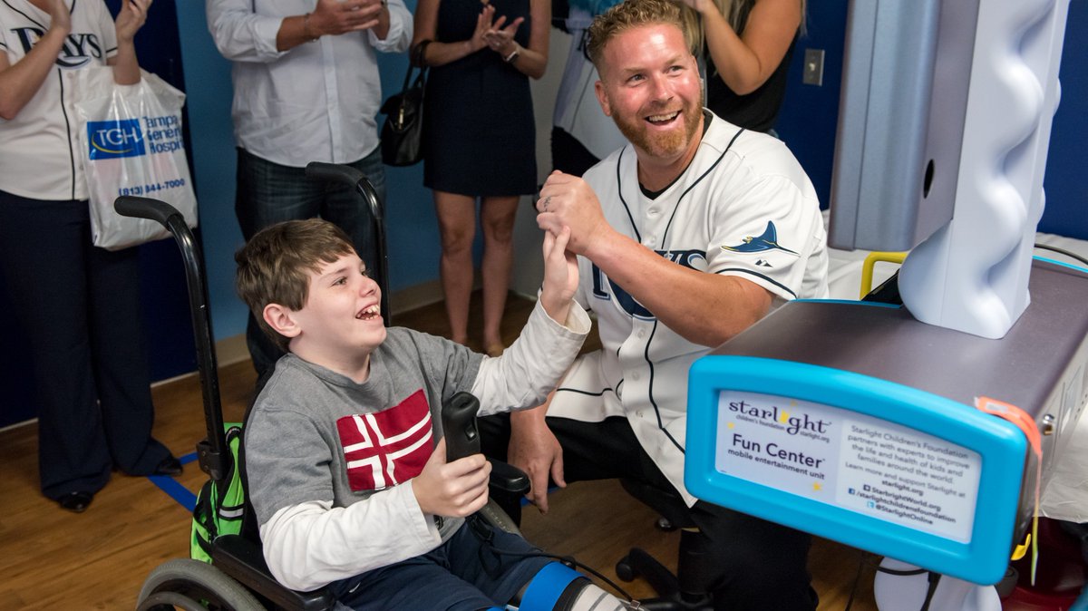 starlightUS tweet media