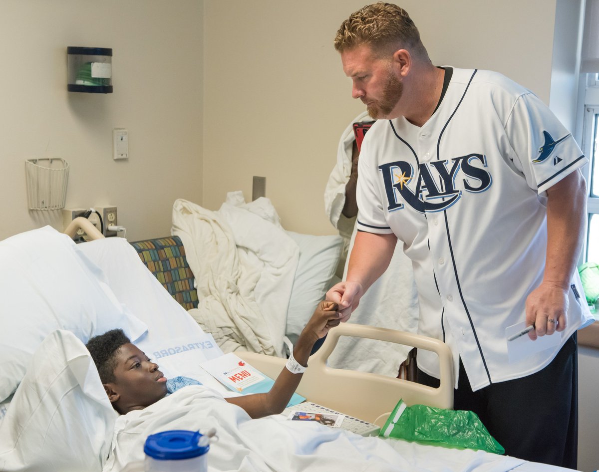 starlightUS tweet media