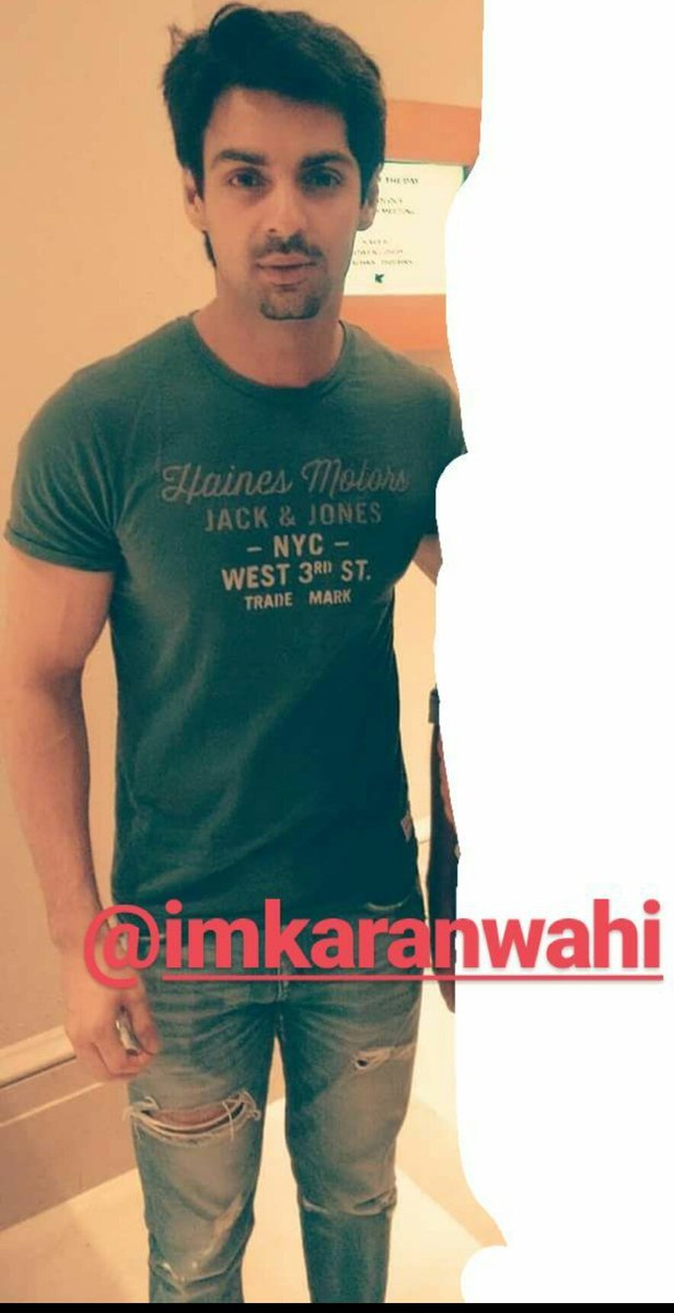 Karan_Wahi_Appy's tweet photo. #ThrowbackThursday #KaranWahi #DifferentLook #KillerLook #lookingDashing #LoveU #GoodMrng @karan009wahi https://t.co/oNI07PYmoI