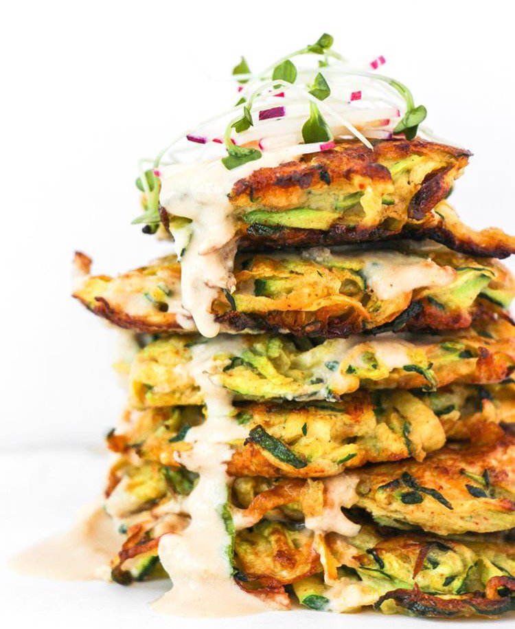 I feel so strongly about these paleo zucchini fritters, I legitimately think zucchini haters may come around 🌹 ow.ly/zE7g30eYeNw