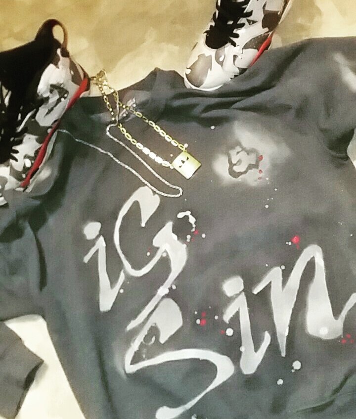 iGsin2's tweet photo. #sl5ivediamond #clothing #igsin #NextLevel https://t.co/RH1esZVU7r