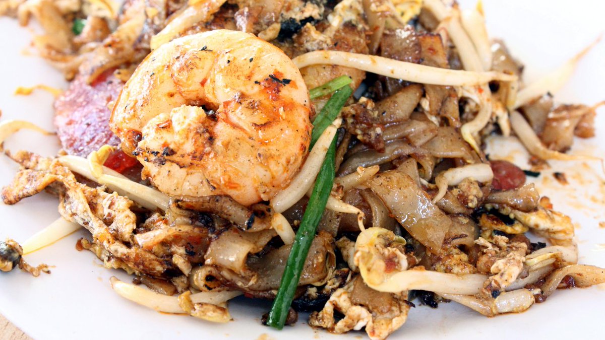 TimeOutPenang's tweet photo. The food and drink experiences you need to check off your list when you visit Penang https://t.co/6lIBr6TbKc https://t.co/w9Ybykg6gy