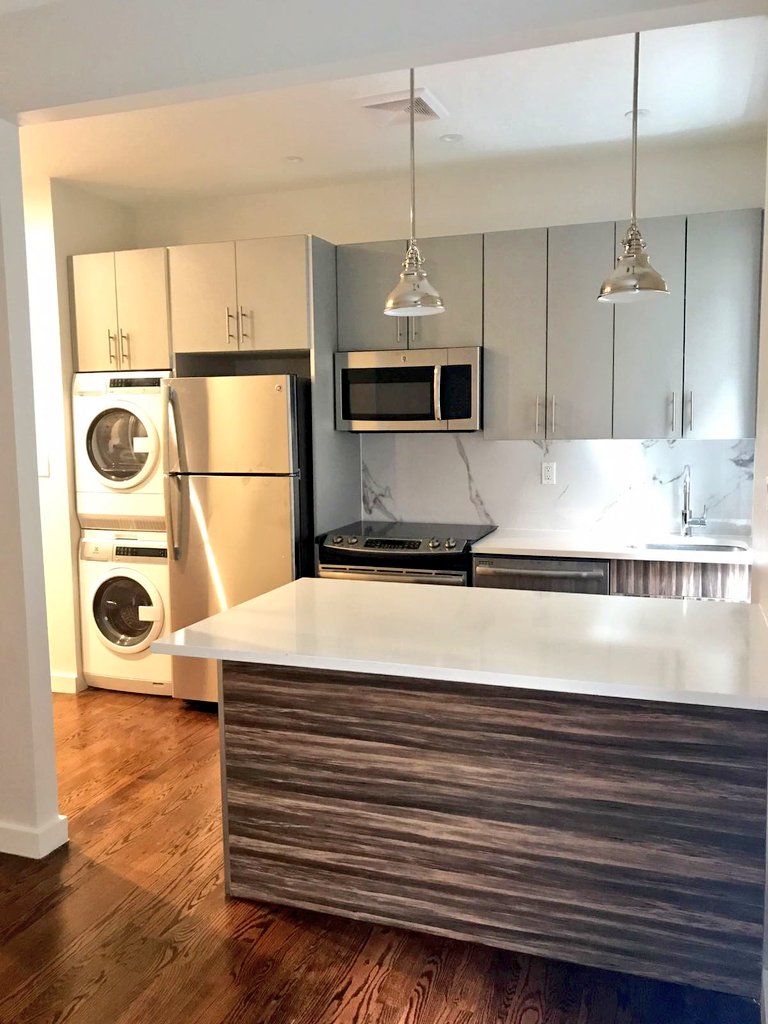 realty_guardian's tweet photo. Just finished up a #Stunning #GutReno #2bed apt in #WashingtonHeights #moderndesign #Kitchen #Bathroom Built by: #PlatinumBuilders https://t.co/69K9ve5aH4