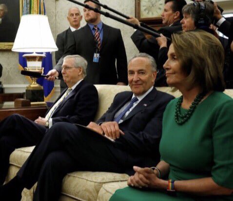 Matt Hill On Twitter Nancypelosi Wearing An Apple Watch With A Rainbow Band In Trump S Oval Office Is Low Key Very Satisfying Resist