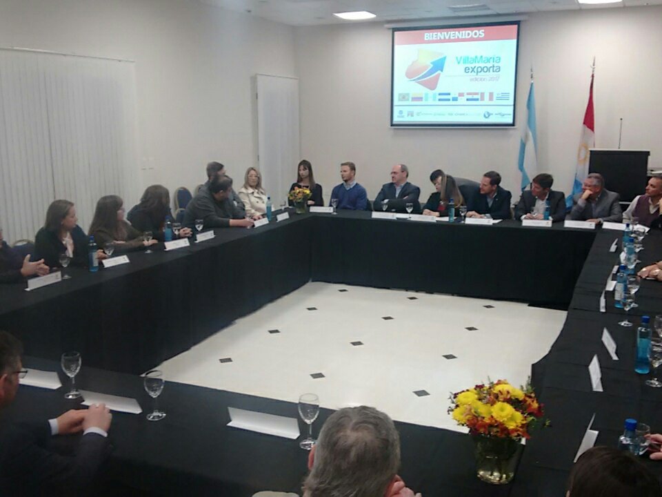 AERCAvm's tweet photo. #VillaMariaExporta2017 está oficialmente inaugurada!
#VMExporta2017 #Exportamos #ExportarSI https://t.co/lgG7txKGIT