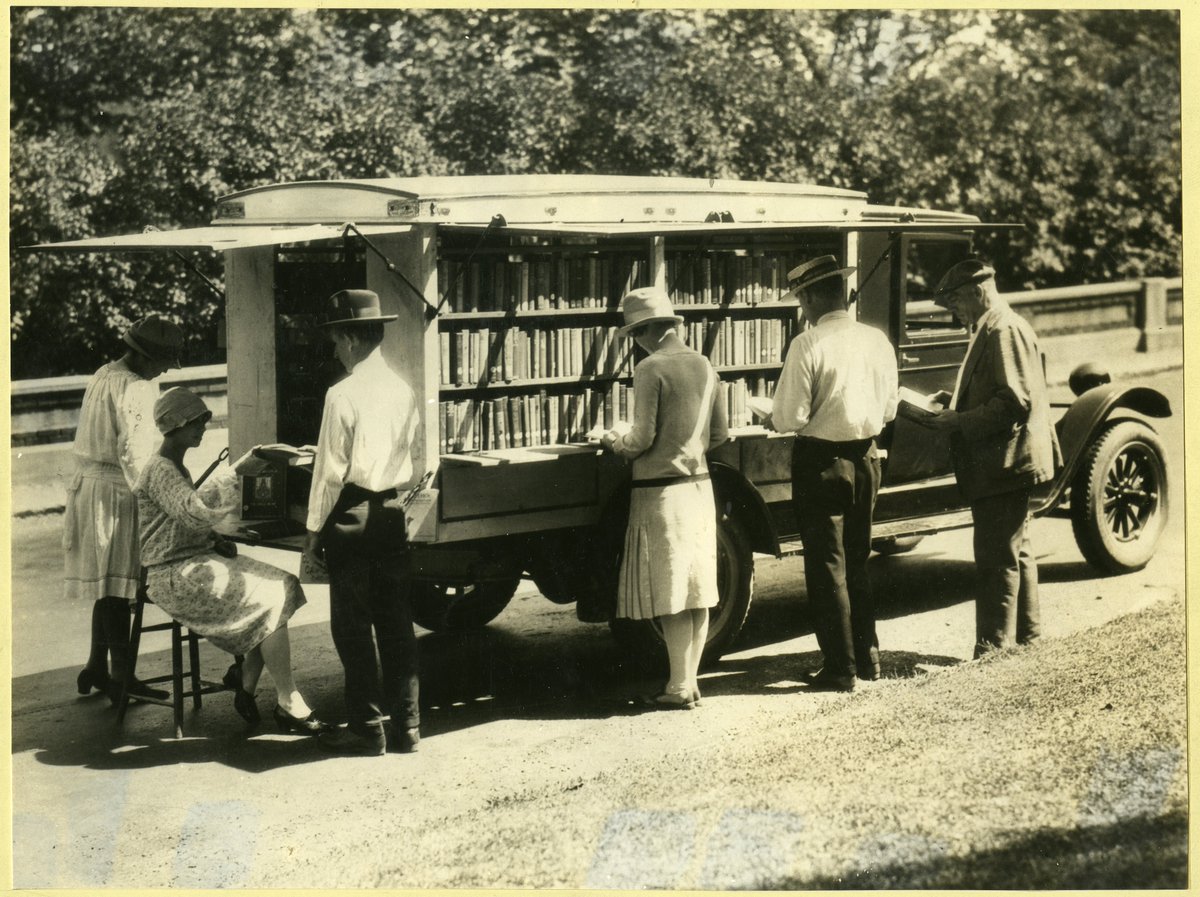 USNatArchives's tweet photo. Such an elegant-looking bookmobile! https://t.co/2j1VE9XjJD #ReadABookDay #books https://t.co/eJZP7dj4iq
