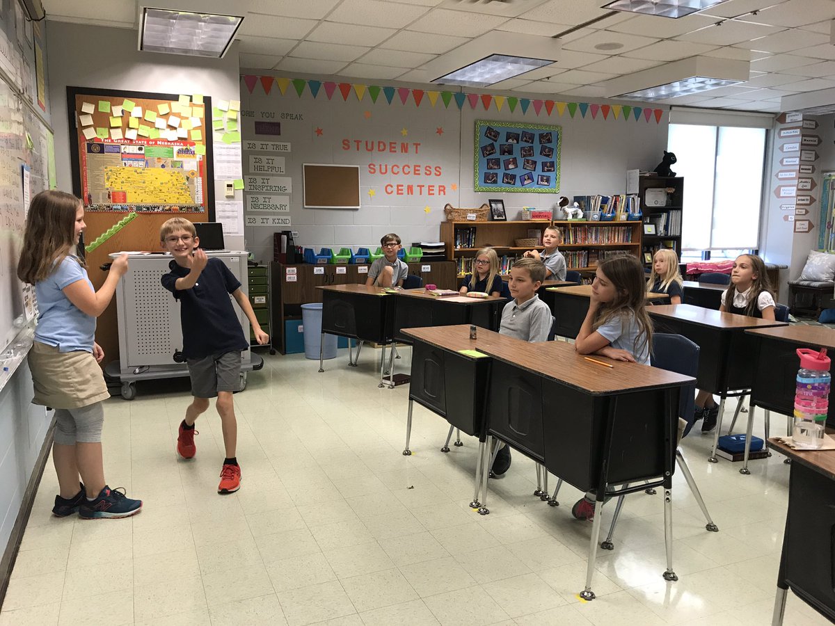 laratarsen440's tweet photo. Vocabulary Charades @TrinityFremont - a great way to make #grade4 learning fun! #litchat #GrowAtTrinity https://t.co/qAdi0BfHSI