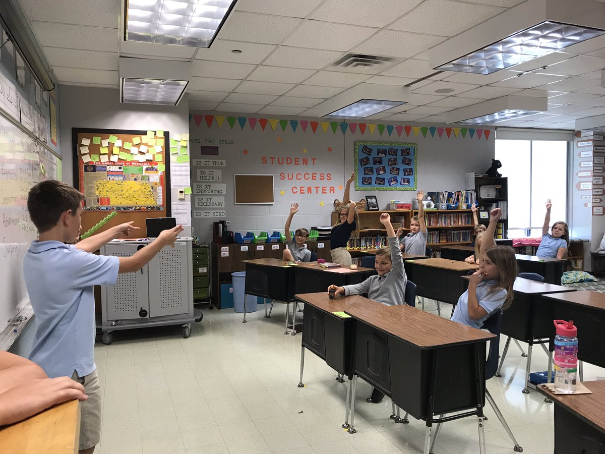 laratarsen440's tweet photo. Vocabulary Charades @TrinityFremont - a great way to make #grade4 learning fun! #litchat #GrowAtTrinity https://t.co/qAdi0BfHSI