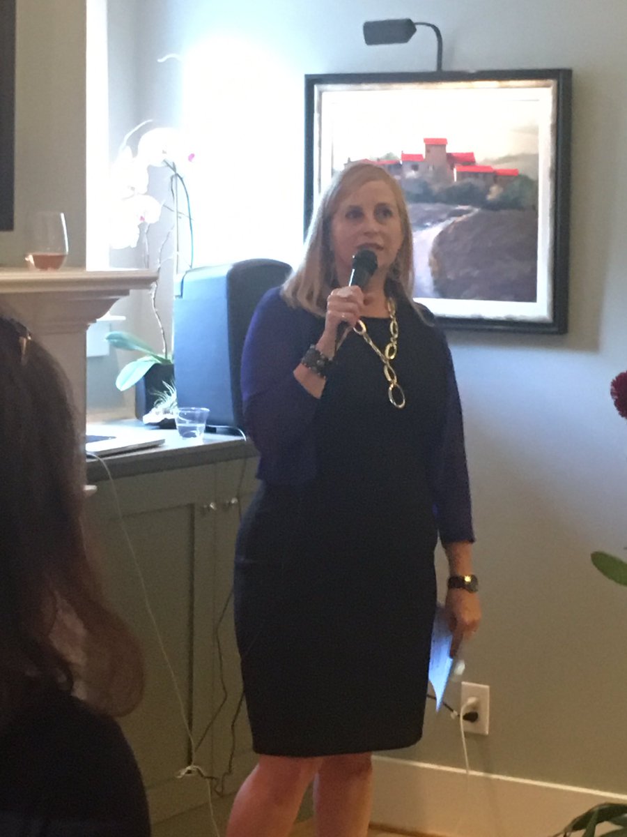 SusanNealW's tweet image. Representing @ACMartin4Judge at the Women for Tennessee's Future event at @MayorMeganBarry's house tonight! #annemartinforjudge #govotetn