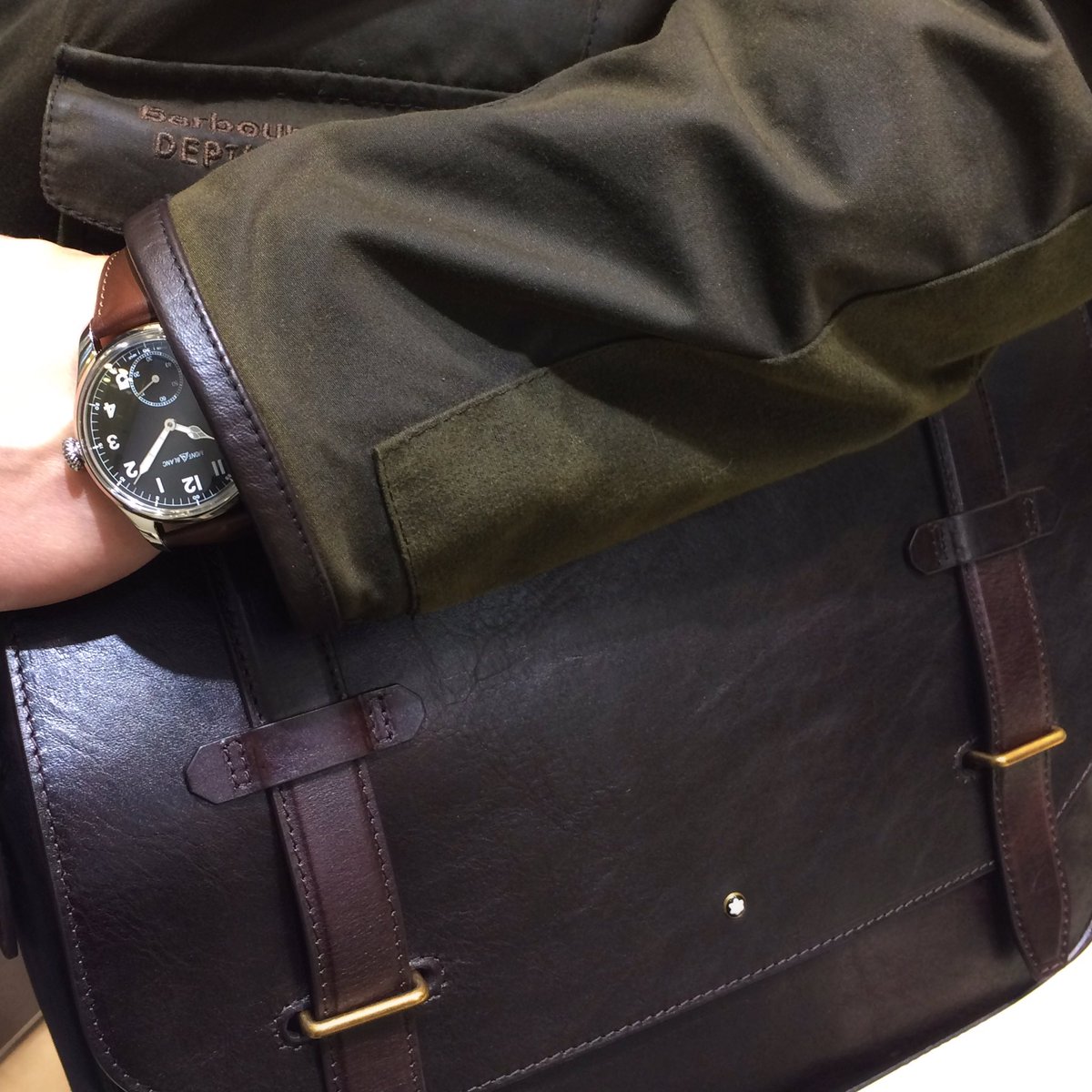 Manhat83's tweet image. 