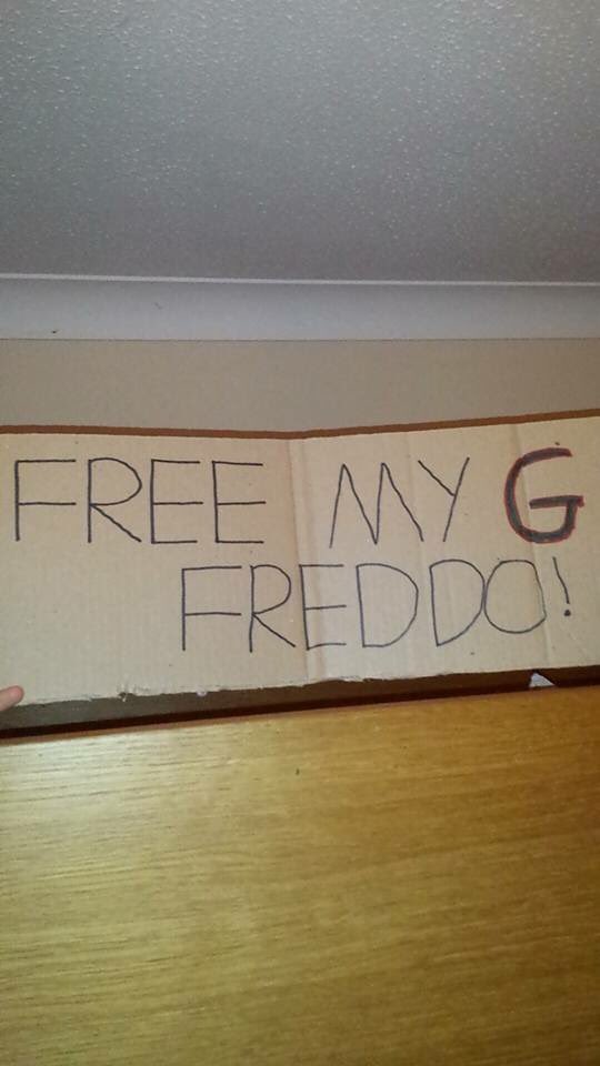 bloomtodeathhhh's tweet photo. @CadburyUK #JusticeForFreddo #FreeFreddo https://t.co/YpoiFmaJ7h