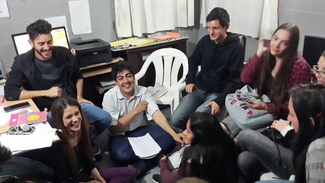 JuventudVCP's tweet photo. Ya nos estamos preparando para la #Previa de la Fiesta de la #PrimaveraVCP Súmate!!! #Prevención #Juventud https://t.co/ejOPX4L2f4