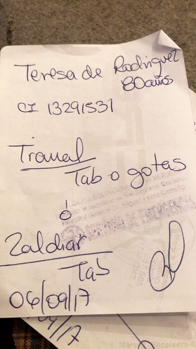 medicenportuu's tweet photo. Necesito de su ayuda es para mi abuelita.
TRAMAL (en tabletas o gotas)
ZALDIAR (tabletas)
AYÚDAME CON UN RT POR FAVOR 🙏🏼 https://t.co/pm9bVa4h8u