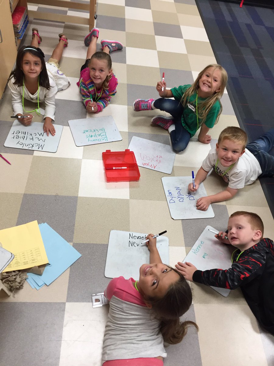 mrschudzinski's tweet photo. Class of 2030 working hard in kindergarten this week! 💕@els_eagles @K_2eagles https://t.co/1olVWsaBZm
