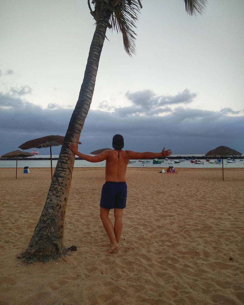 GoTripsES's tweet image. When the sun goes down.
🌏🏜
.
#lasteresitas #teresitas... ift.tt/2j4Aahi