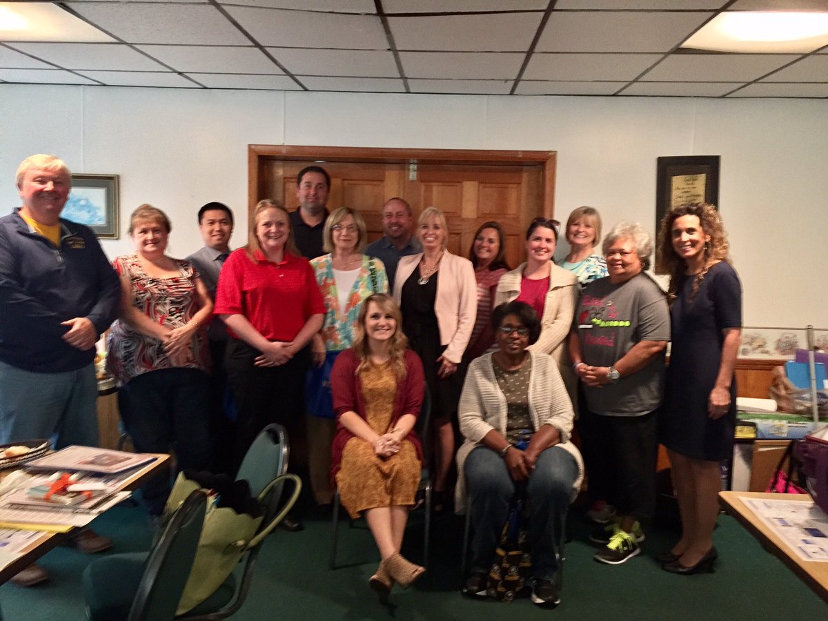 JenGriffith2012's tweet photo. Great night with Read Aloud WV- Boone County 📚📚 All coordinators and new Board came together tonight to kick off new school year #bcsreads https://t.co/xBcGtMXwad