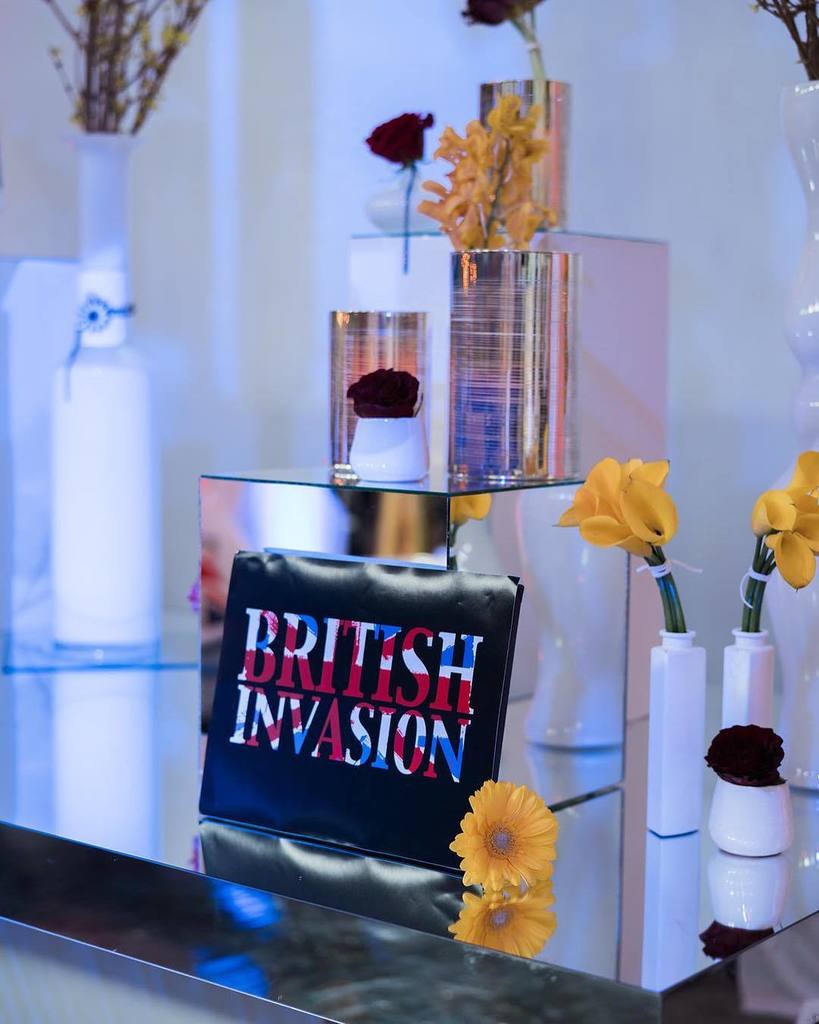 VibianaEvents's tweet photo. A British Invasion at #CWDBestof2017 @californiaweddingday (Venue: @vibianaevents / Planning: @kristeenlabrot / Floral Design: @lotusandli… https://t.co/aixlxUnjtY