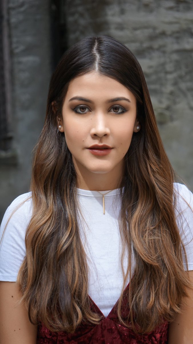 creative_3rd's tweet image. Great photos of actress Sarah Ramirez by #thirdculturecreativephotography #mkphotography