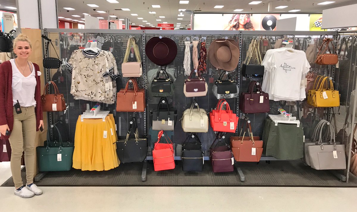 kristi_kawakami's tweet photo. A&amp;A TM Diana giving us pre-fall vibes by refreshing our #ANewDay trend spot! #T0358 #TargetStyle 🍁🐞🥀 https://t.co/GSi4Hftijr