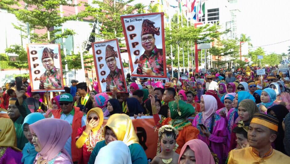 Daeng_Info's tweet photo. f8 atau kampanye ? https://t.co/3Ot4EWrOqQ