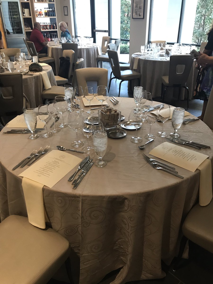 theFBking's tweet photo. Paul Hobbs wine diner was amazing glad I got to lead the pack @EpicureanHotel @WaterlineResort https://t.co/ftPczntJJx