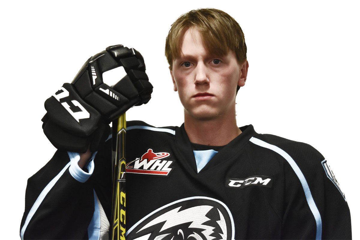 CranTownsman's tweet photo. Sebastian Streu (@24_sebe) ready to ‘show himself to the world’ with @WHLKootenayICE: https://t.co/fFx7mMdI7y https://t.co/j9k155R48d