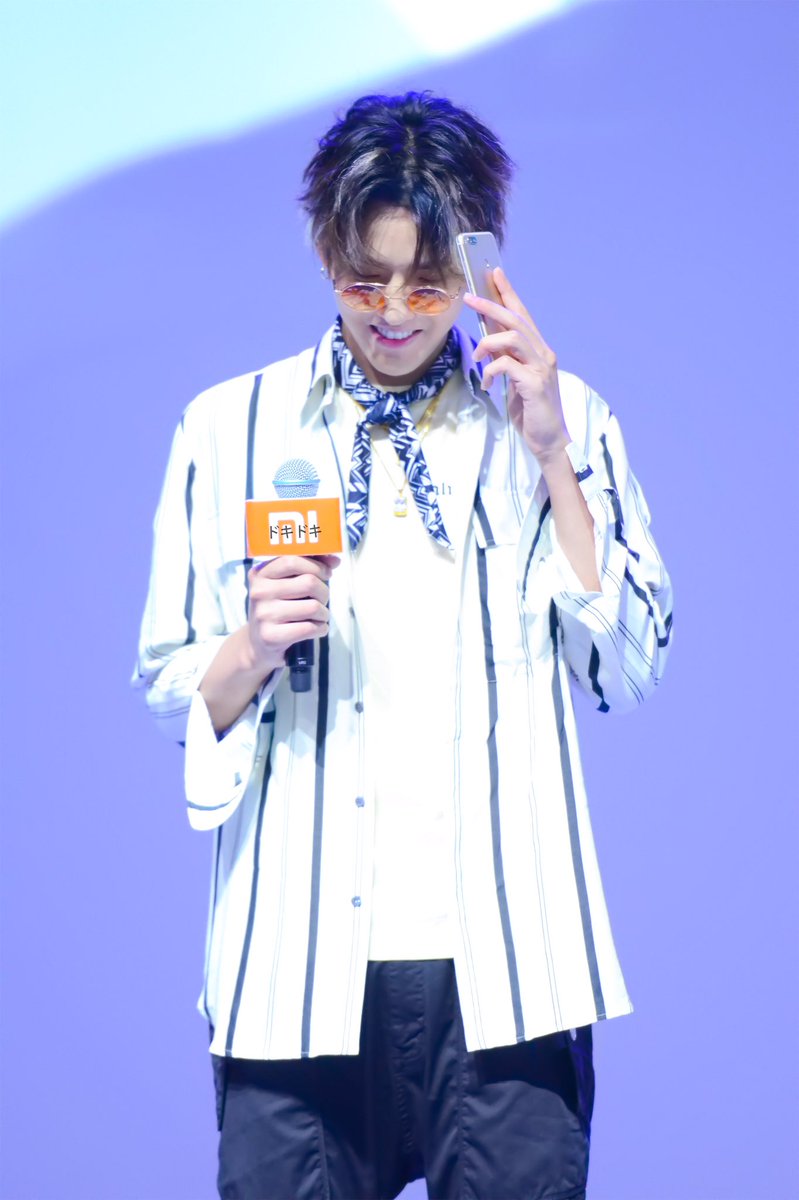 DokiDoki1106_'s tweet photo. #吴亦凡 #KrisWu #WuYifan 
170726 https://t.co/MLRR7mZwvP