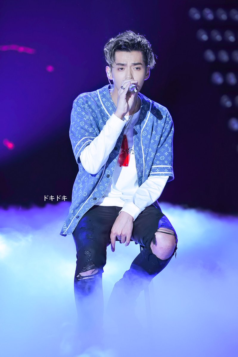 DokiDoki1106_'s tweet photo. #吴亦凡 #KrisWu #WuYifan 
170802 https://t.co/27baF2DdRF
