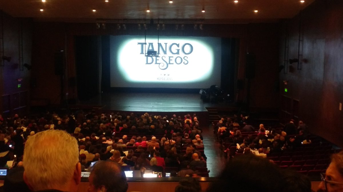 wantanlu's tweet photo. #EPdeseos una noche cultural, muy bonita. Nueva experiencia. https://t.co/9pV1Li5CCq