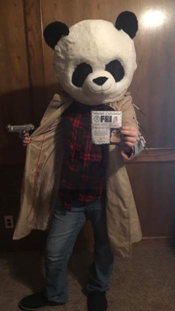 KaylaHightower3's tweet photo. @gishwhes Our team name is "Pandackporcucollins."  #Gishwhes https://t.co/GbwJTtKpfF