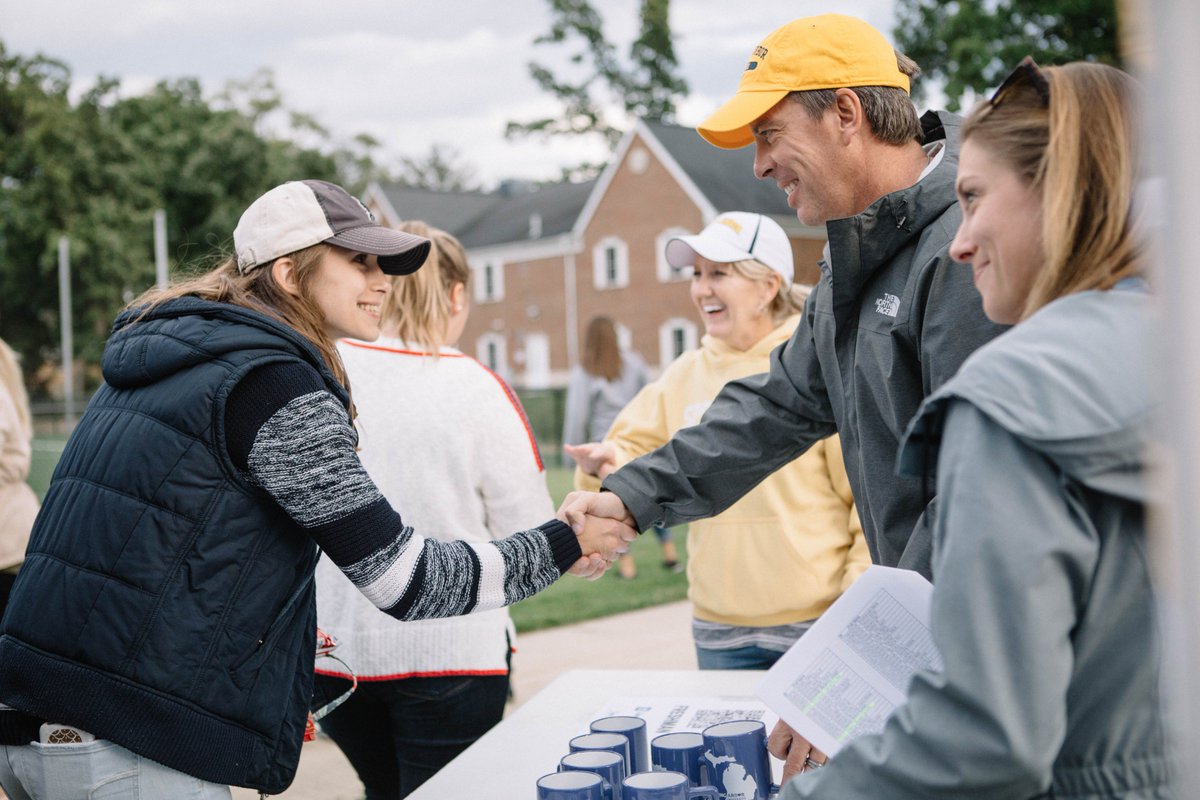 springarboru's tweet photo. New friends ✔️
Ice cream with the president ✔️
The Firm ✔️
Women's Soccer game✔️
Arbor Nights ✔️
Best.week.ever. ✔️

#SAUwelcomeweek https://t.co/M0JnwtVuSK